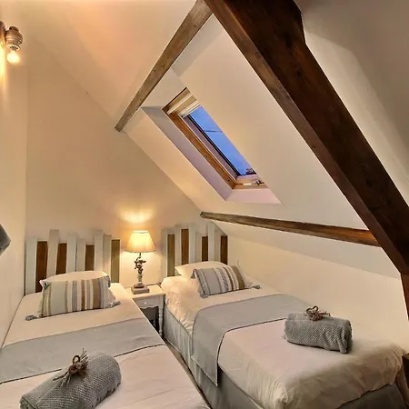 Holiday home Les Gites D'etaville *